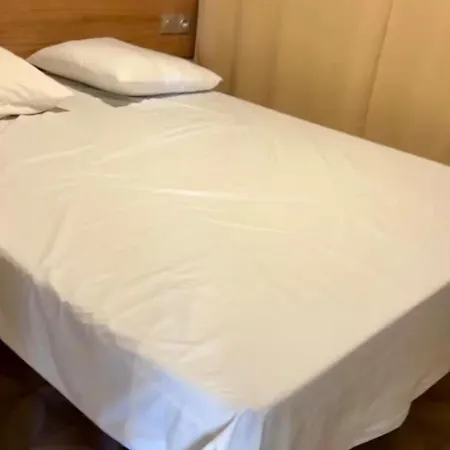 Mobilhome 3 à En Roussillon Hébergement de vacances *